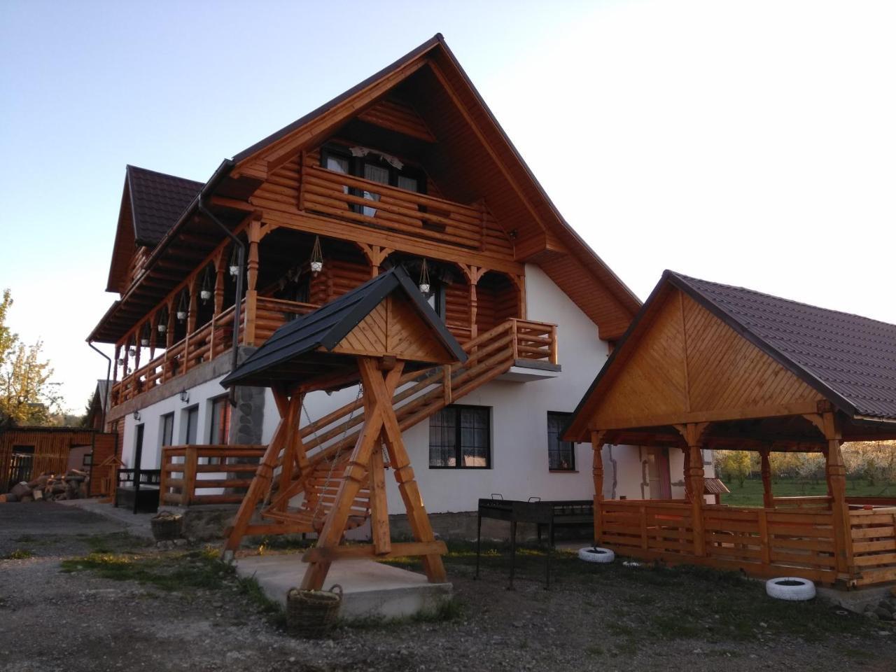 Pensiune Agroturistica "Casa Teodora" Budeşti エクステリア 写真